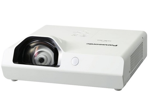 Videoprojector Panasonic PT-TX312A, Curta Distância, XGA, 3200lm, LCD